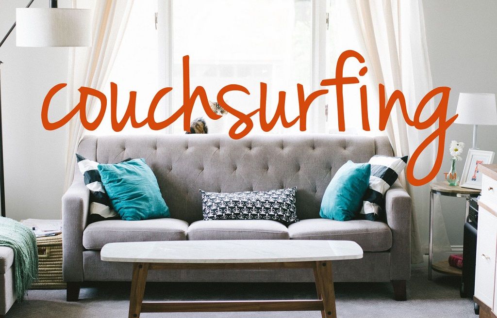 couchsurfing