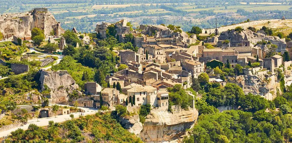 En este momento estás viendo Descubre Les Baux de Provenza: Una joya medieval en la Provenza francesa